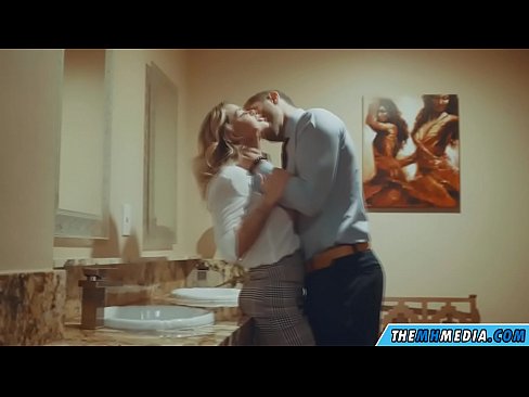 ❤️ ໃນເວລາທີ່ຜິວເນື້ອສີຂາວ busty seduces ທ່ານຢູ່ໃນຫ້ອງນ້ໍາສາທາລະນະ ❤❌ ໜັງໂປ້ ຢູ່ຄອມ lo.mathem-1-class.ru ❌️❤